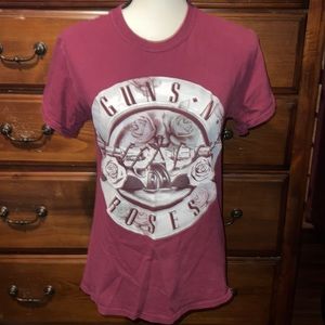 Guns N Roses maroon and white graphic print tee size S!